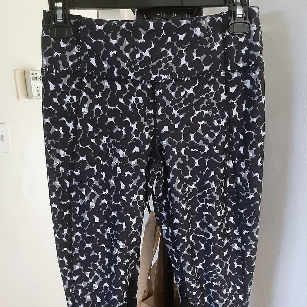 Skechers Women's Performance Athletic Workout Yoga Leggings with Mesh Venting